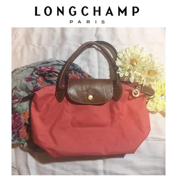 Longchamp Handbags - Longchamp Le Pliage Bag